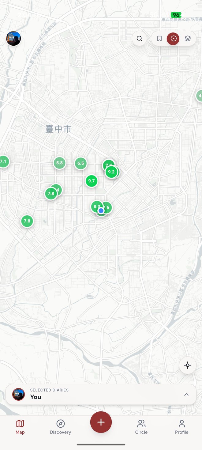 The 食跡 Moments home screen — a food map with restaurant pins